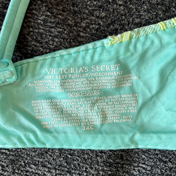 Victoria’s Secret Very Sexy Push-Up Bundle 34C - Picture 4 of 8